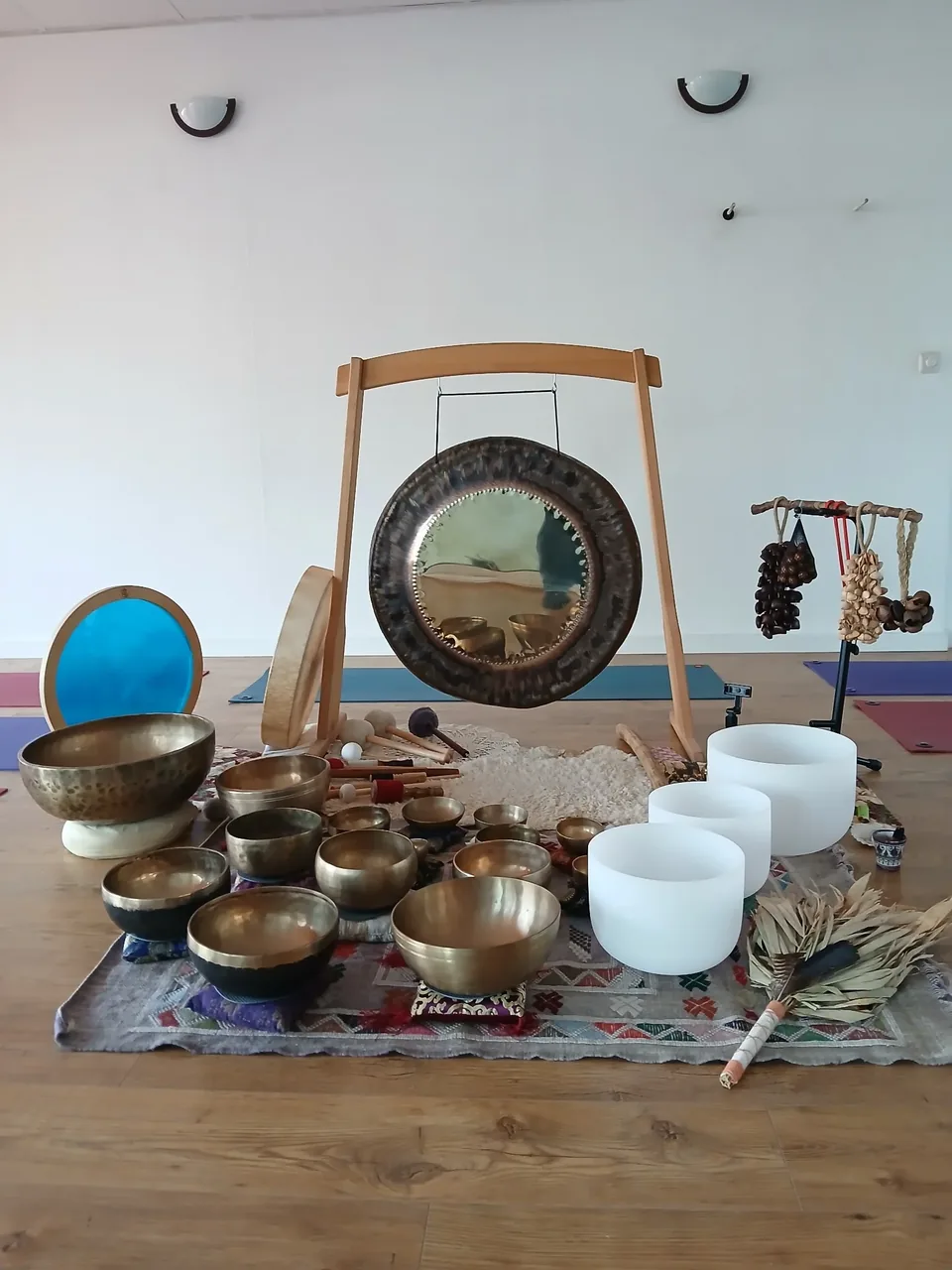 Espace préparé pour une séance sonore